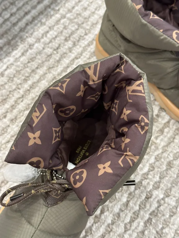 Louis Vuitton Shoe 